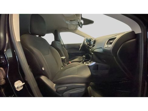 Used 2017 Jeep Compass Sport w/ Cold Weather Group AWD/4WD image 17