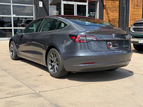 Used 2018 Tesla Model 3 Long Range AWD/4WD image 16