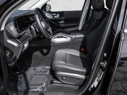 New 2026 Mercedes-Benz GLS 450 4MATIC image 12