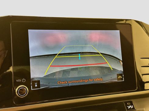 Used 2025 Toyota Camry SE FWD image 23