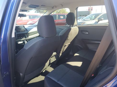 Certified 2023 Nissan Rogue SV image 10