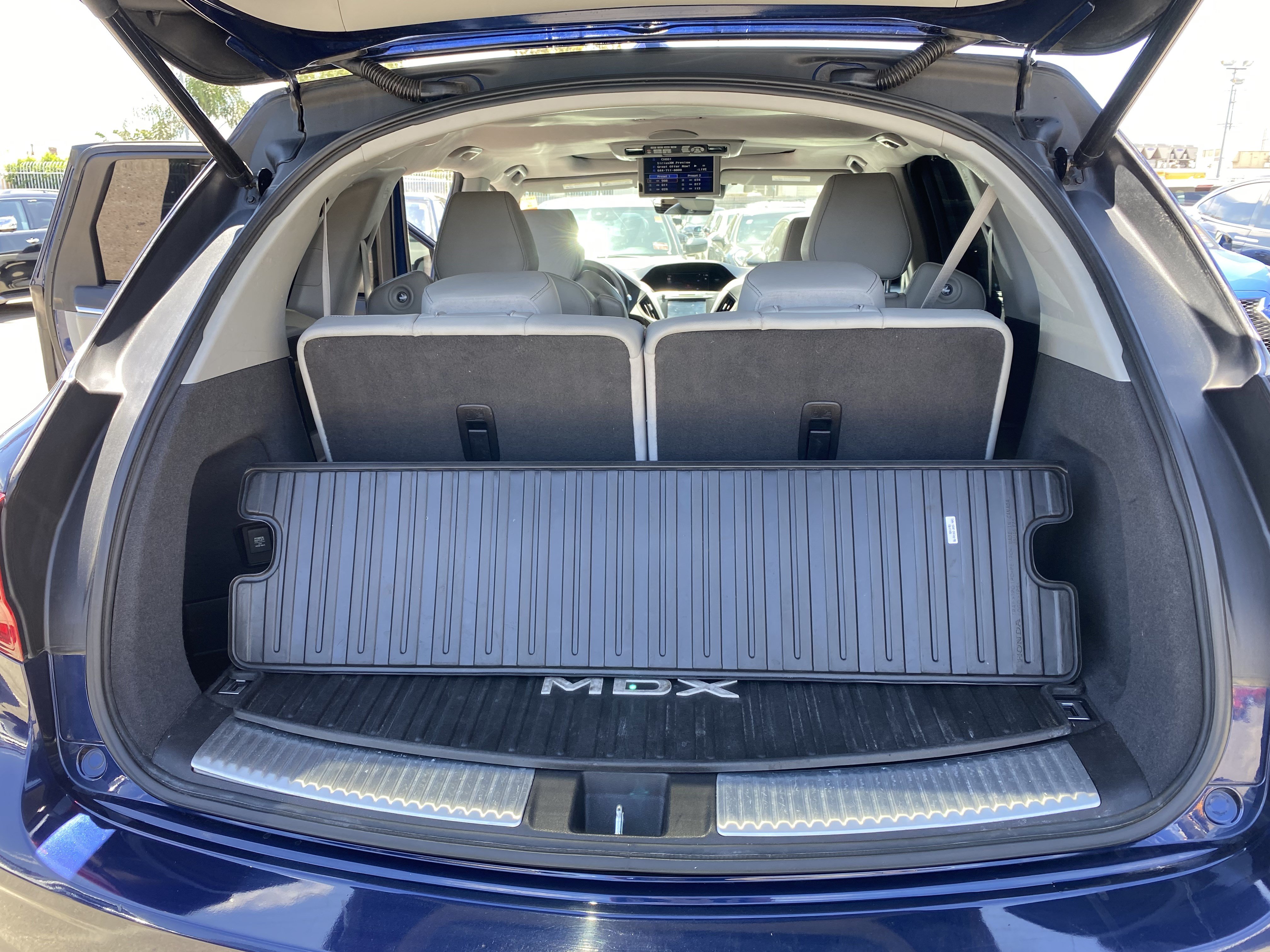 Used 2019 Acura MDX w/ Tech & Entertainment Pkg FWD image 18