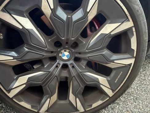 Used 2024 BMW 530i w/ Executive Package RWD image 7