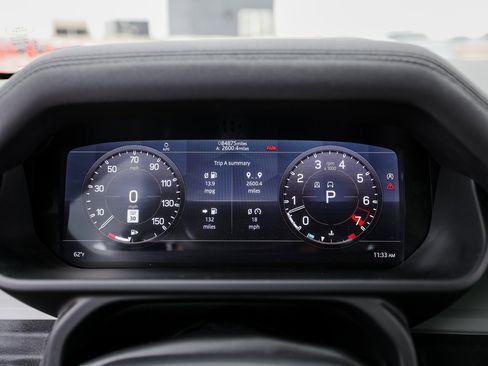 Used 2020 Land Rover Defender 110 SE image 15