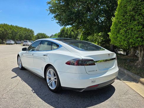 Used 2013 Tesla Model S image 3
