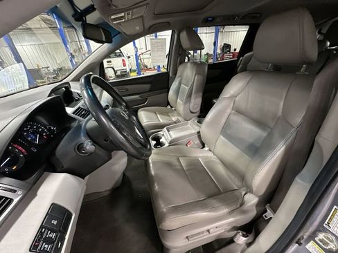 Used 2011 Honda Odyssey EX-L image 17
