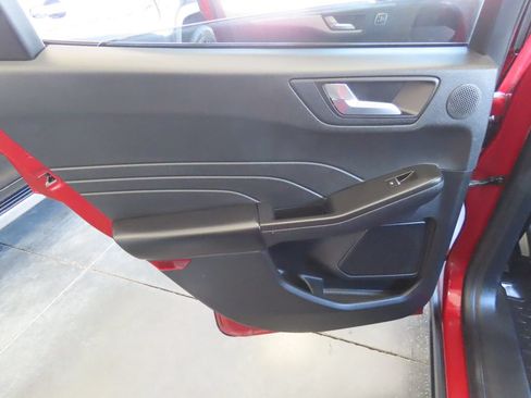 Used 2022 Ford Escape SEL w/ Technology Package AWD/4WD image 26