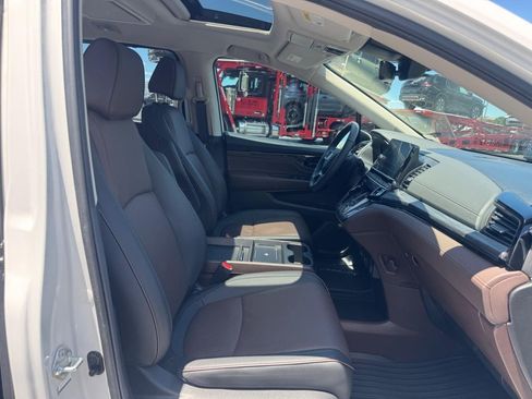 Certified 2026 Honda Odyssey Elite image 19