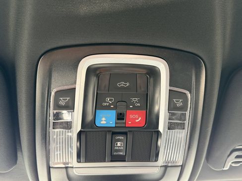 New 2026 RAM 3500 Laramie AWD/4WD image 28