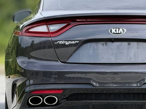 Used 2019 Kia Stinger GT2 AWD/4WD image 16