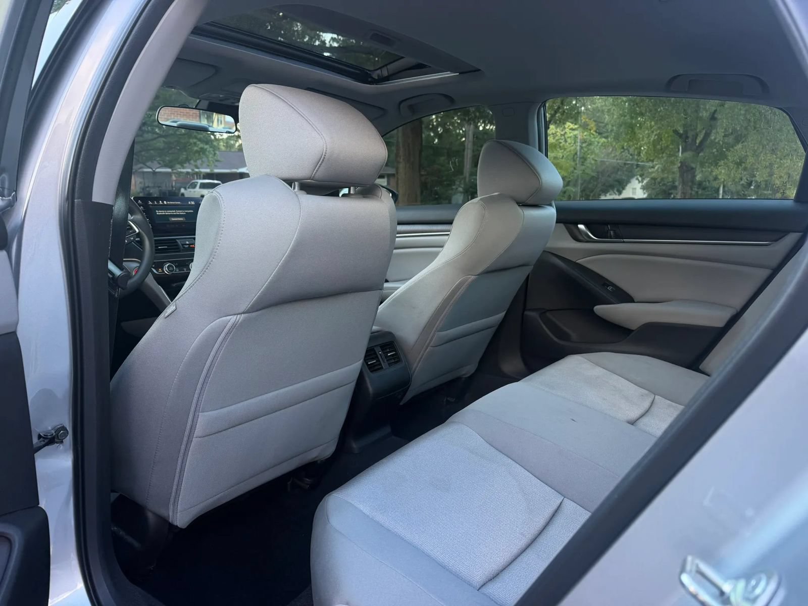 Used 2018 Honda Accord EX image 13
