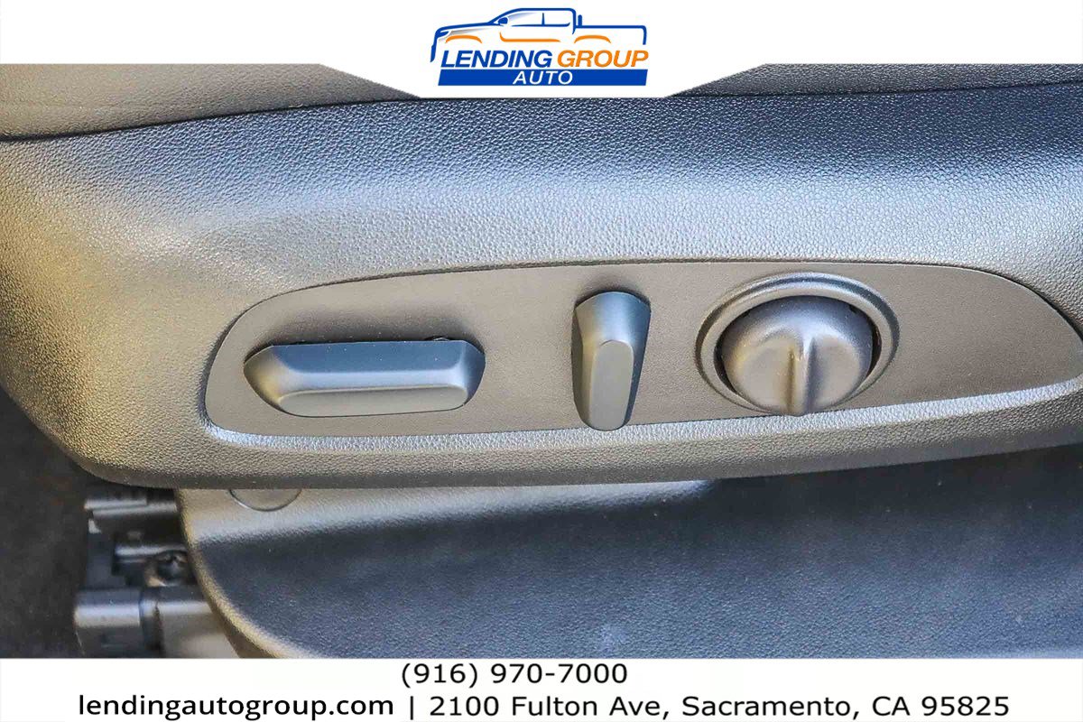 Used 2023 Chevrolet Blazer RS w/ Driver Confidence II Package FWD image 19