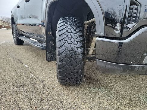 Used 2023 GMC Sierra 1500 AT4 w/ Technology Package image 19