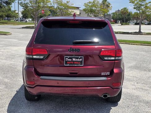 Used 2019 Jeep Grand Cherokee Altitude RWD image 3