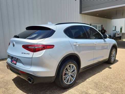 Used 2022 Alfa Romeo Stelvio Sprint RWD image 23