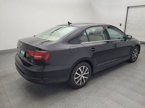 Used 2017 Volkswagen Jetta SE FWD image 9