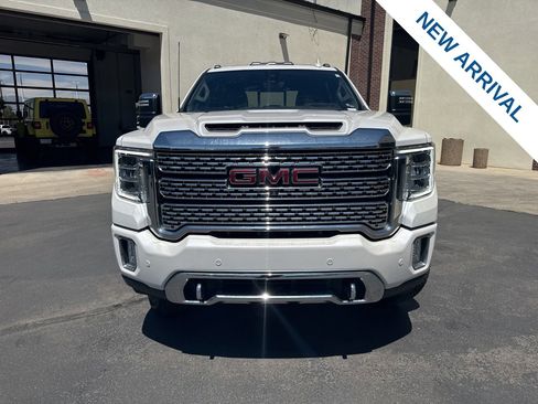 Used 2021 GMC Sierra 2500 Denali w/ Denali Ultimate Package AWD/4WD image 2