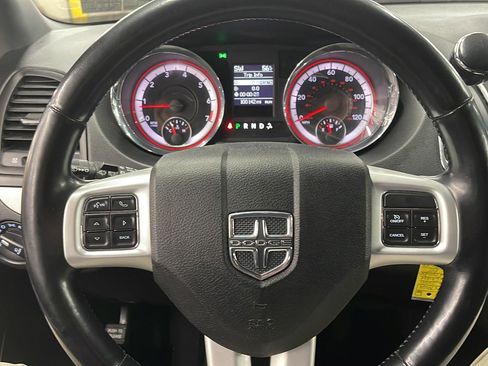 Used 2020 Dodge Grand Caravan GT image 13