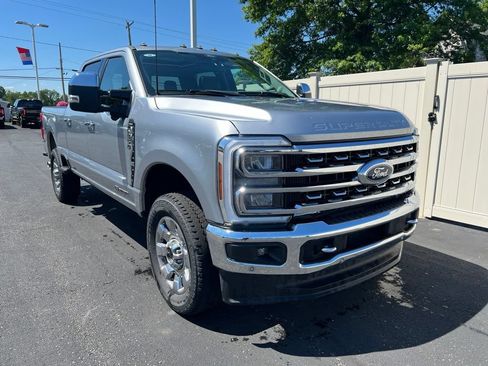 Used 2024 Ford F350 Lariat w/ Lariat Ultimate Package AWD/4WD image 2