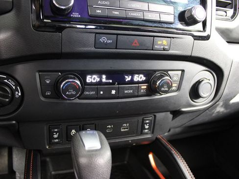 Used 2023 Nissan Frontier PRO-4X w/ Pro-4X Premium Package AWD/4WD image 22