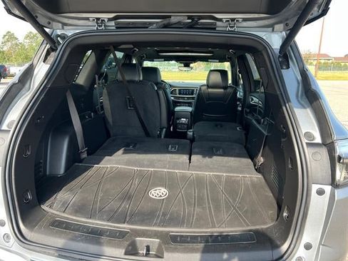 Used 2024 Buick Enclave Avenir w/ Avenir Technology Package AWD/4WD image 13