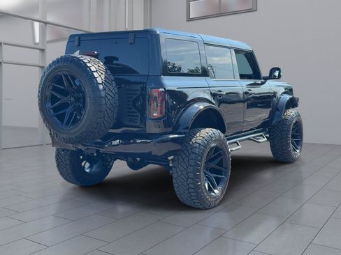 Used 2025 Ford Bronco Outer Banks AWD/4WD image 6