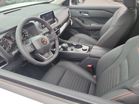 New 2026 Nissan Rogue SV AWD/4WD image 3