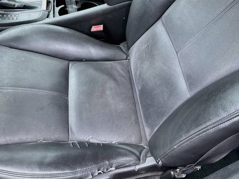 Used 2011 Chevrolet Malibu LT FWD image 23