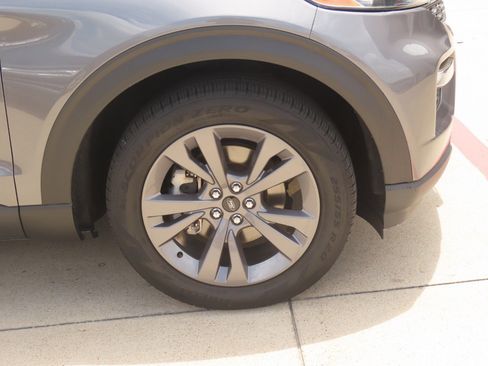 Certified 2023 Ford Explorer XLT w/ Equipment Group 202A RWD image 7
