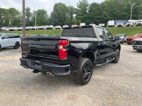 Used 2025 Chevrolet Silverado 1500 Custom Trail Boss AWD/4WD image 9