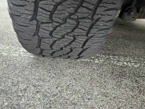 Used 2013 Toyota Land Cruiser image 13