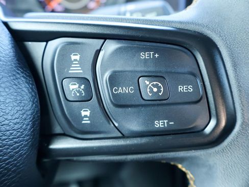 Used 2024 Jeep Wrangler Sport S image 14