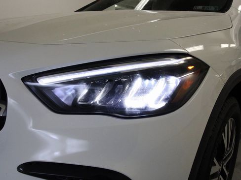 Certified 2025 Mercedes-Benz GLA 250 4MATIC image 9