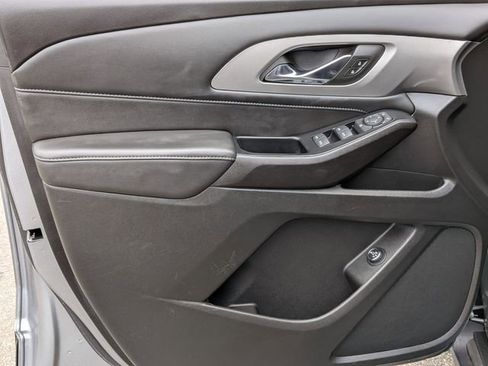 Certified 2024 Chevrolet Traverse LT w/ LPO, Floor Liner Package image 10