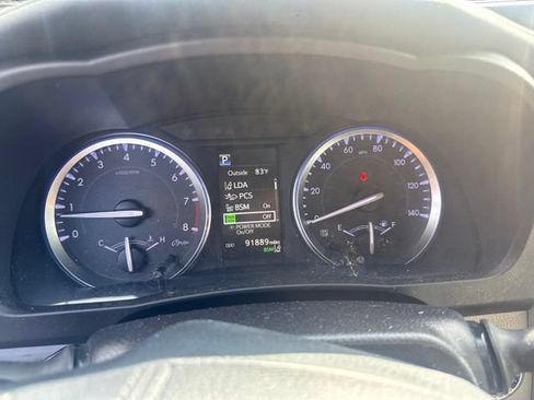 Used 2018 Toyota Highlander XLE AWD/4WD image 9