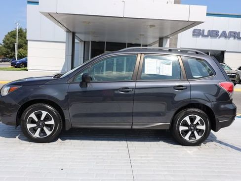 Used 2018 Subaru Forester 2.5i w/ Alloy Wheel Package AWD/4WD image 2