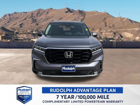 Certified 2025 Honda Pilot Touring image 17