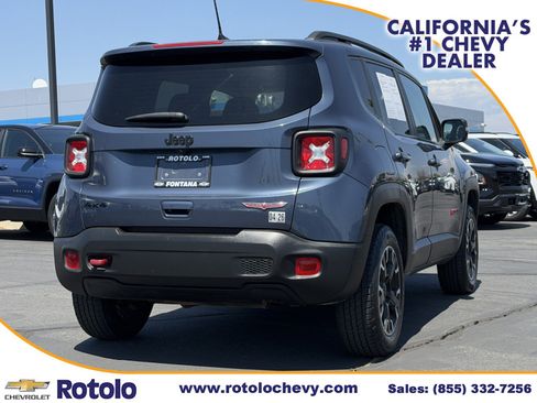 Used 2023 Jeep Renegade Trailhawk AWD/4WD image 6