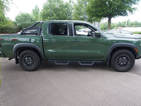 Used 2023 Nissan Frontier PRO-4X w/ Pro-4X Premium Package AWD/4WD image 9