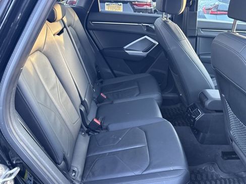 Used 2023 Audi Q3 2.0T Premium w/ Convenience Package image 30