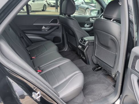 Used 2025 Mercedes-Benz GLE 350 4MATIC image 16