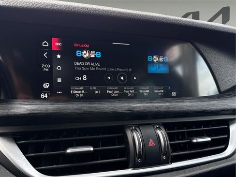 Used 2022 Alfa Romeo Stelvio Sprint image 16