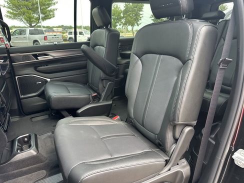 New 2025 Jeep Wagoneer L Series II w/ Convenience Group I AWD/4WD image 49