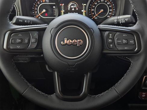 New 2025 Jeep Gladiator Mojave image 21