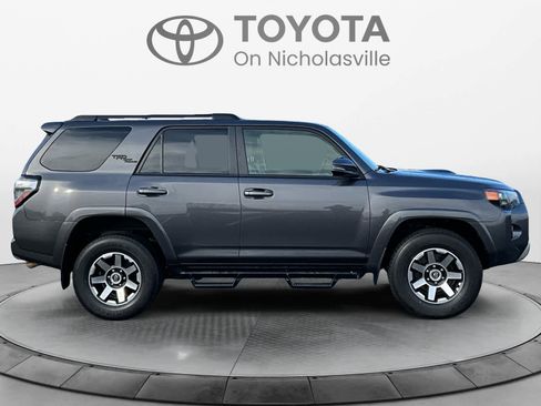 Used 2023 Toyota 4Runner TRD Off-Road Premium image 6
