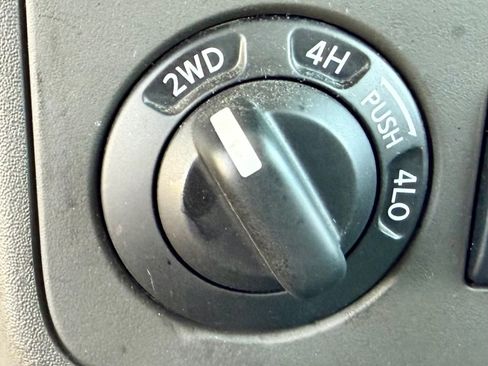 Used 2012 Nissan Xterra S w/ Value Package image 13