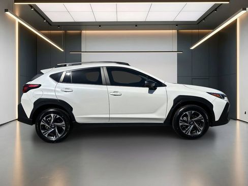 Used 2024 Subaru Crosstrek 2.0i Premium AWD/4WD image 6