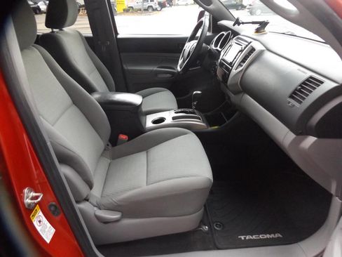 Used 2014 Toyota Tacoma 4x4 Double Cab image 19