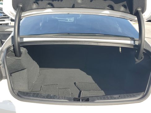 Used 2020 Lincoln MKZ image 27