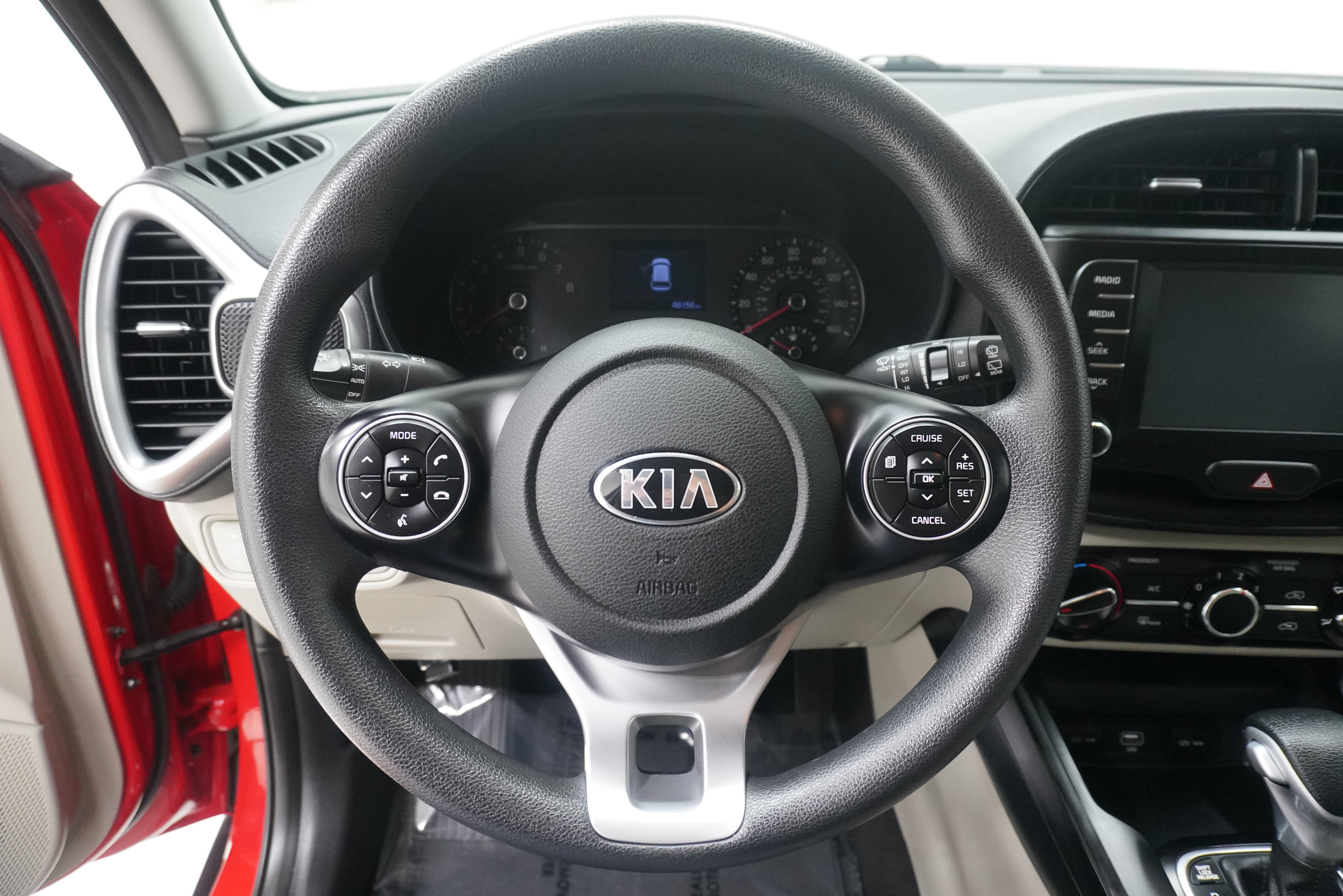Used 2020 Kia Soul LX FWD image 14